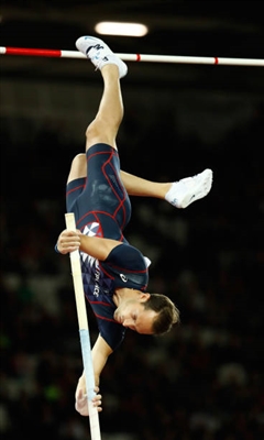 Renaud Lavillenie Poster 3610835