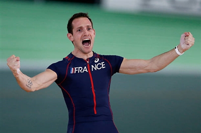 Renaud Lavillenie Poster 3610839