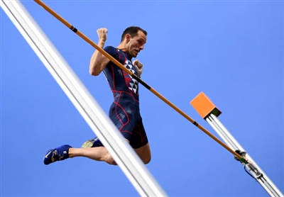 Renaud Lavillenie Poster 3610843