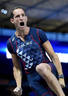 Renaud Lavillenie Poster 3610850