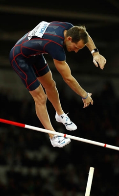 Renaud Lavillenie Poster 3610864