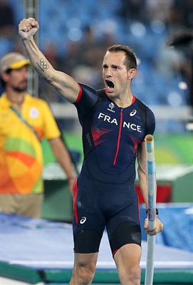 Renaud Lavillenie Poster 3610865