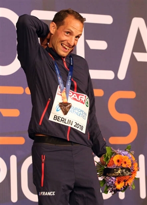 Renaud Lavillenie Poster 3610868