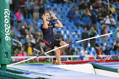 Renaud Lavillenie Poster 3610893