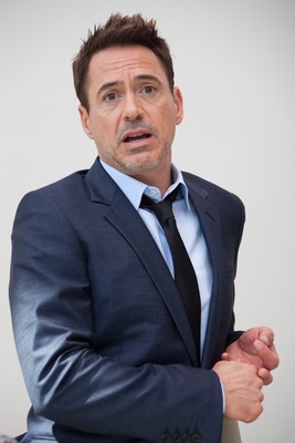 Robert Downey Jr Poster 2460986