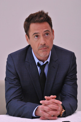 Robert Downey Jr Poster 2487110