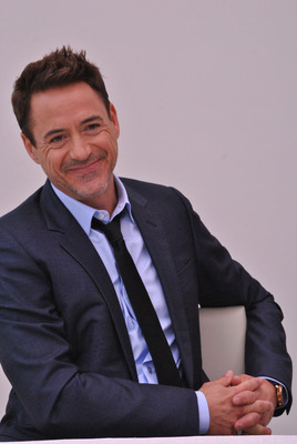 Robert Downey Jr Poster 2487119