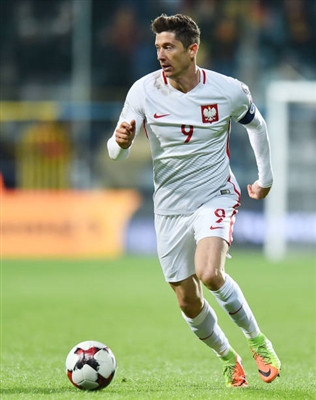 Robert Lewandowski Poster 3353489
