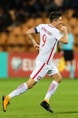 Robert Lewandowski Poster 3353503