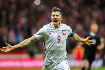 Robert Lewandowski Poster 3353513