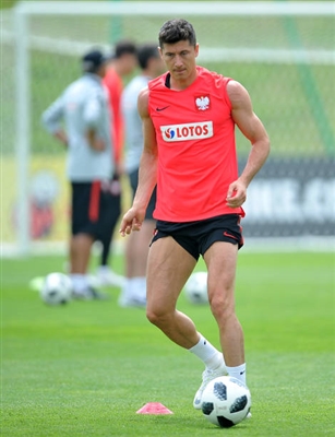 Robert Lewandowski Poster 3353539