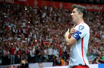 Robert Lewandowski Poster 3353558