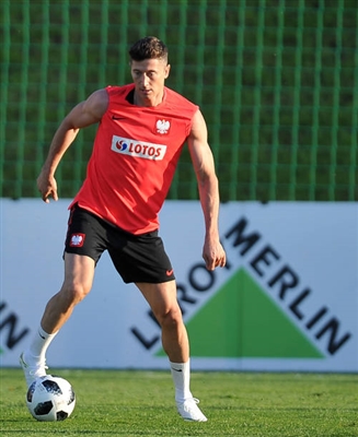 Robert Lewandowski Poster 3353560