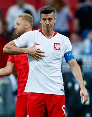 Robert Lewandowski Poster 3353588