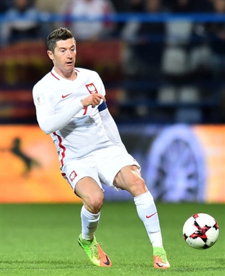 Robert Lewandowski Poster 3353605