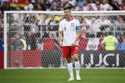 Robert Lewandowski Poster 3353611