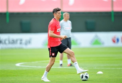 Robert Lewandowski Poster 3353620