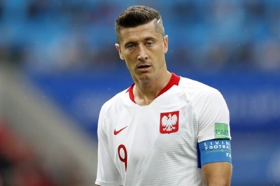 Robert Lewandowski Poster 3353651