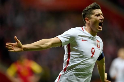 Robert Lewandowski Poster 3353660