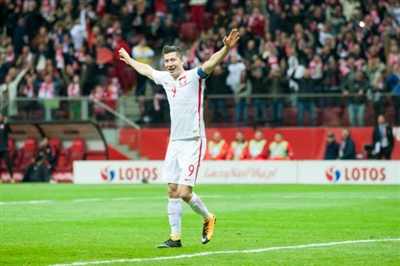 Robert Lewandowski Poster 3353664