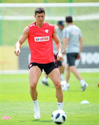 Robert Lewandowski Poster 3353671