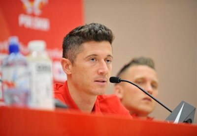 Robert Lewandowski Poster 3353681
