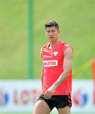 Robert Lewandowski Poster 3353685