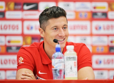 Robert Lewandowski Poster 3353687