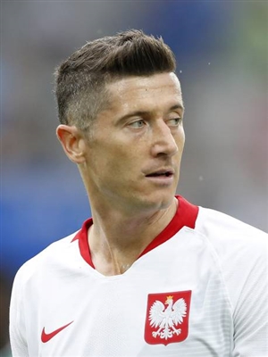 Robert Lewandowski Poster 3353704