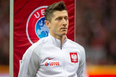 Robert Lewandowski Poster 3353729