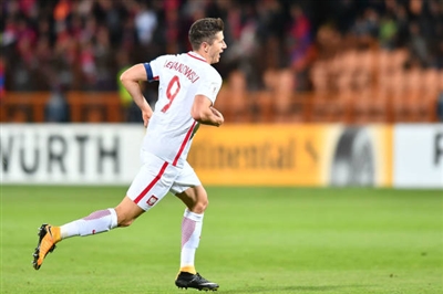 Robert Lewandowski Poster 3353735