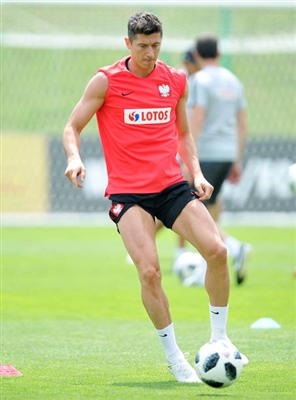 Robert Lewandowski Poster 3353765