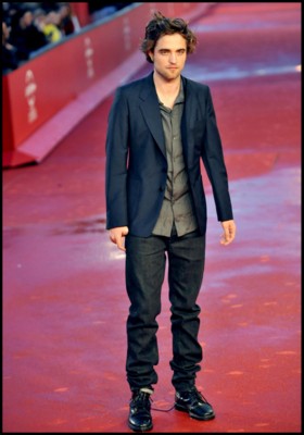 Robert Pattinson Poster 1525201