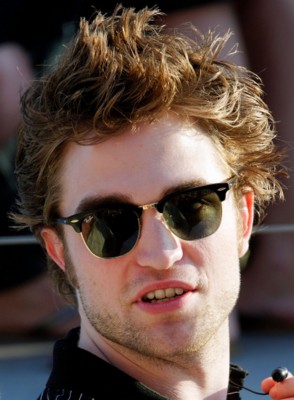 Robert Pattinson Poster 1525205