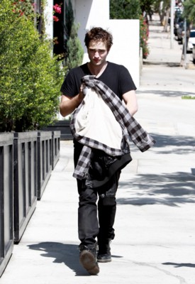 Robert Pattinson Poster 1525215