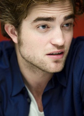 Robert Pattinson Poster 1525221