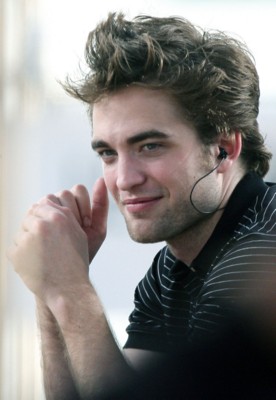 Robert Pattinson Poster 1525227