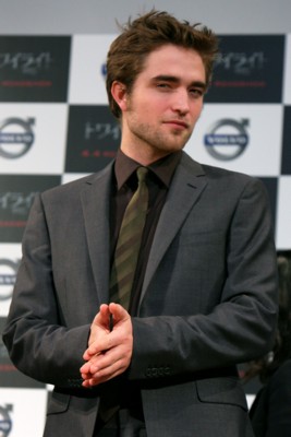 Robert Pattinson Poster 1525235