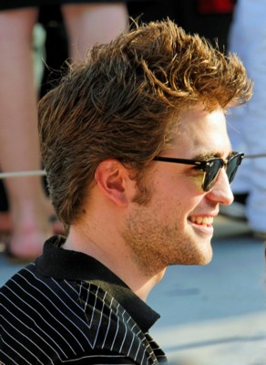 Robert Pattinson Poster 1525241
