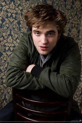 Robert Pattinson Poster 1971818