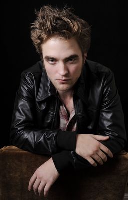 Robert Pattinson Poster 1971843