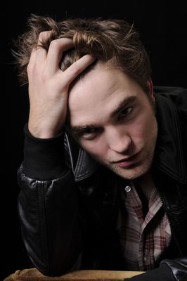 Robert Pattinson Poster 1971850