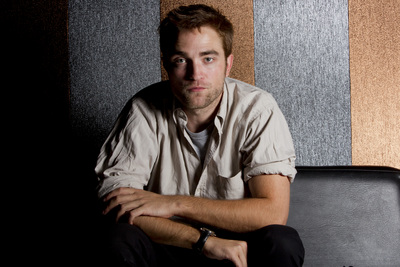 Robert Pattinson Poster 2187334