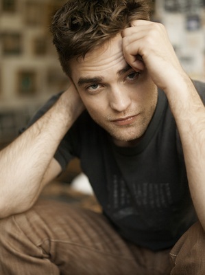 Robert Pattinson Poster 2193574