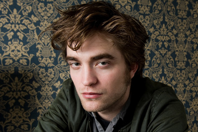 Robert Pattinson Poster 2193575