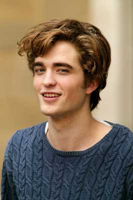 Robert Pattinson Poster 2201145