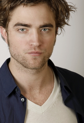 Robert Pattinson Poster 2201146
