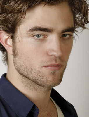 Robert Pattinson Poster 2201147