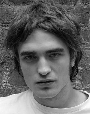 Robert Pattinson Poster 2201148