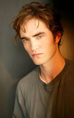 Robert Pattinson Poster 2218635